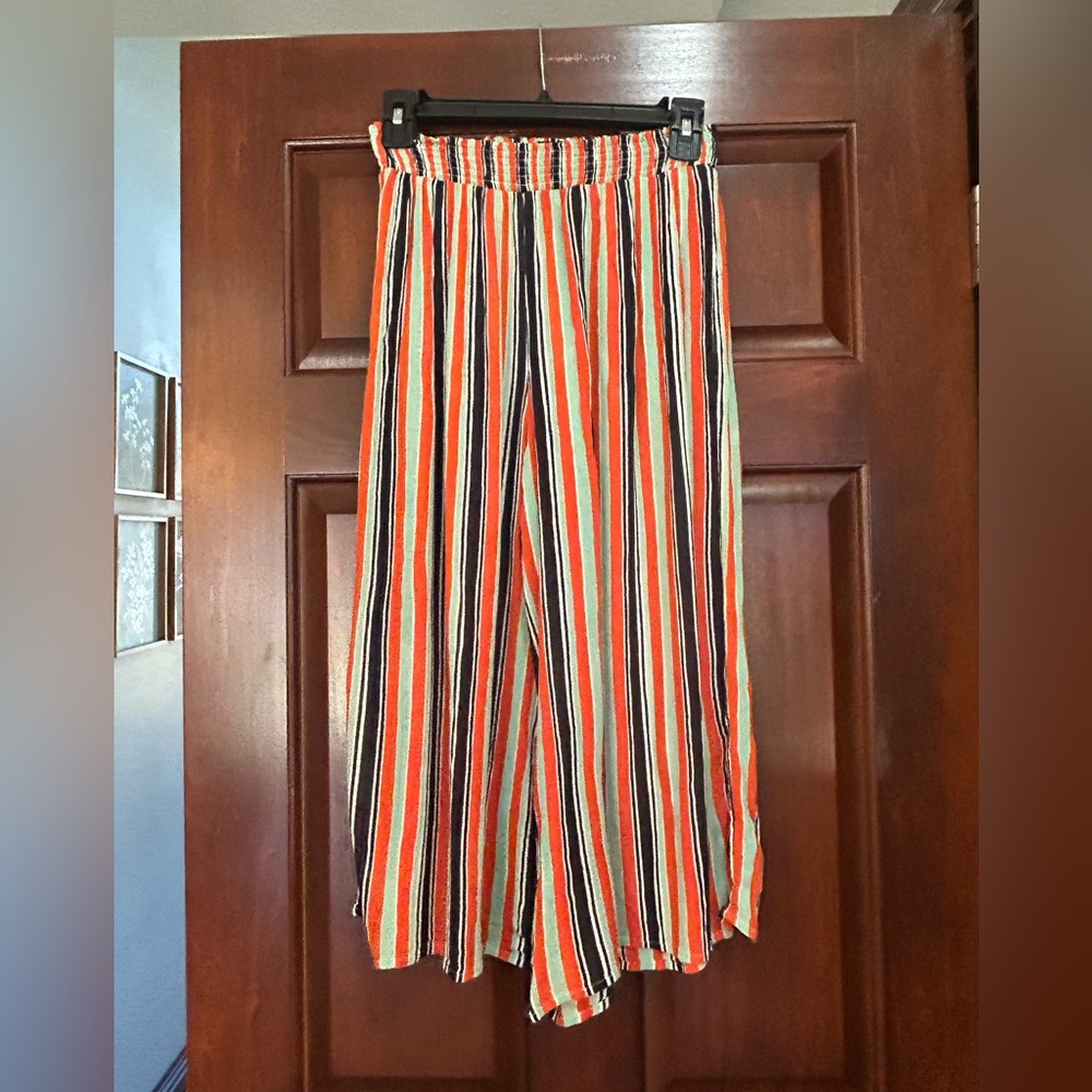 Out From Under Urban Outfitters Striped Rayon Wide Leg Culotte Pants XS